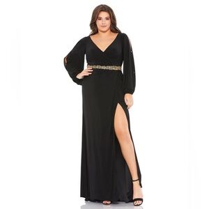 Mac Duggal 67747 NWT SPLIT SLEEVE SURPLICE GOWN (PLUS)